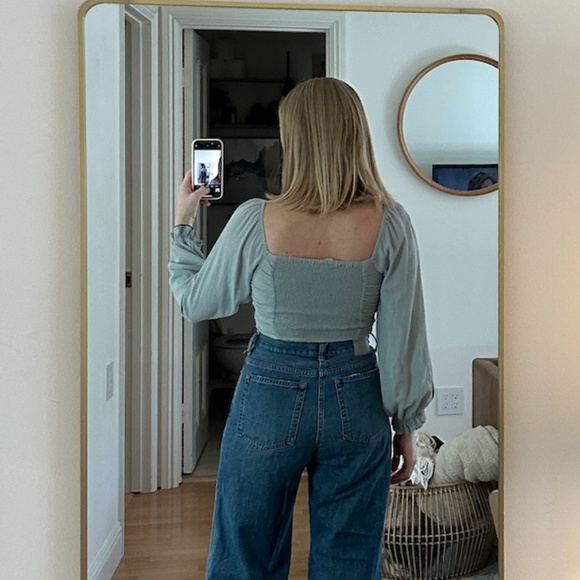 ASTR the Label - drawstring crop top with blouson sleeves - Picture 3 of 3